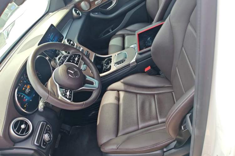 Used Mercedes-Benz GLC 2020 Facelift GLC 300 L 4MATIC Dynamic Edition Left Front Seat