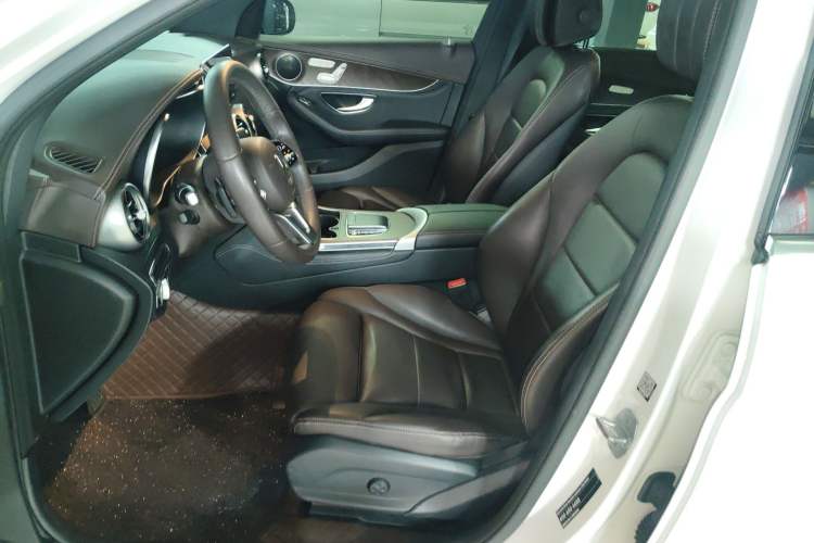 Used Mercedes-Benz GLC 2020 Facelift GLC 300 L 4MATIC Dynamic Edition Left Front Seat