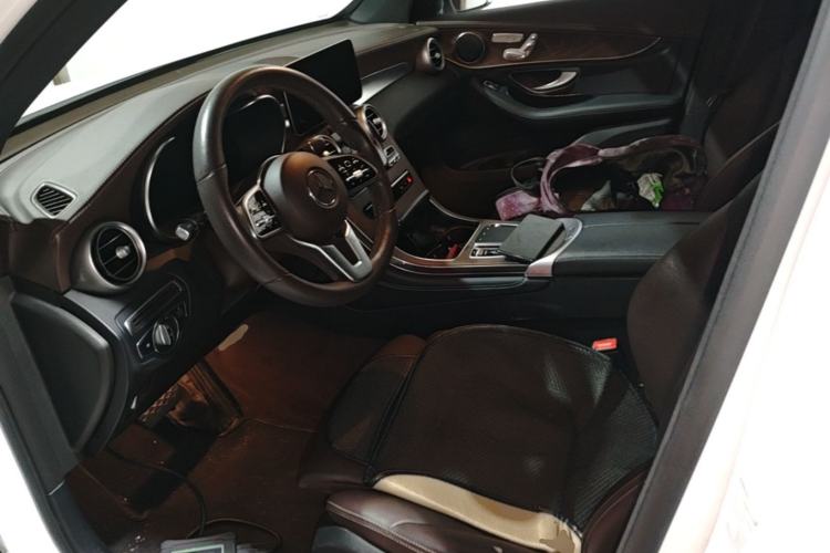 Used Mercedes-Benz GLC 2020 Facelift GLC 260 L 4MATIC Luxury Edition Left Front Seat