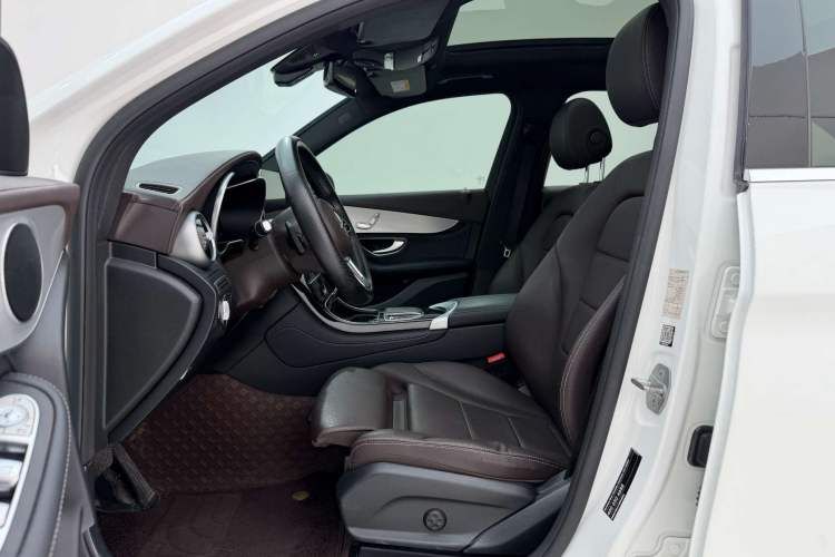 Used Mercedes-Benz GLC 2020 Facelifted GLC 260 L 4MATIC Dynamic Edition Left Front Seat