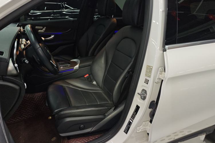 Used Mercedes-Benz GLC 2020 GLC 260 L 4MATIC Luxury Model Left Front Seat