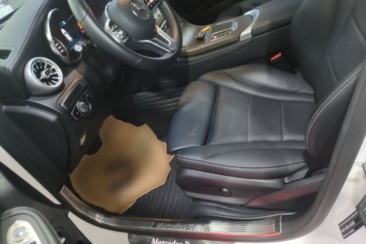 Used Mercedes-Benz GLC 2020 GLC 260 L 4MATIC Dynamic Model Left Front Seat