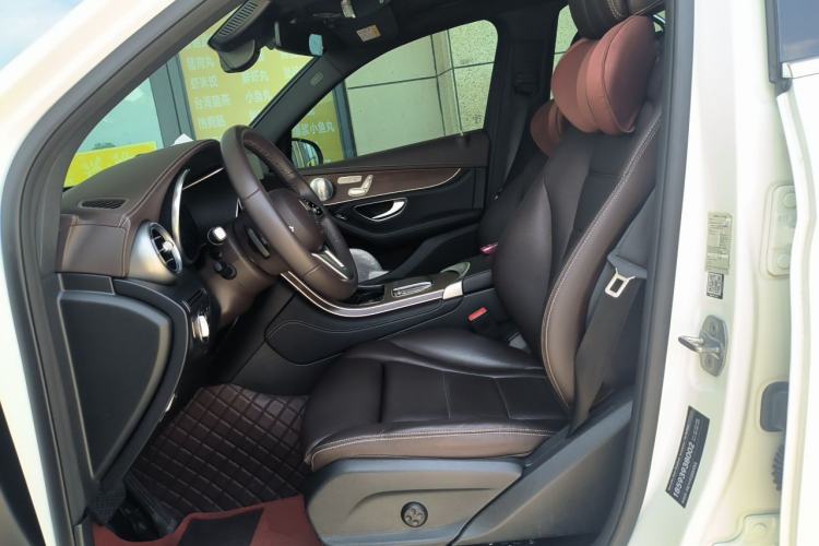 Used Mercedes-Benz GLC 2020 GLC 300 L 4MATIC Luxury Model Left Front Seat