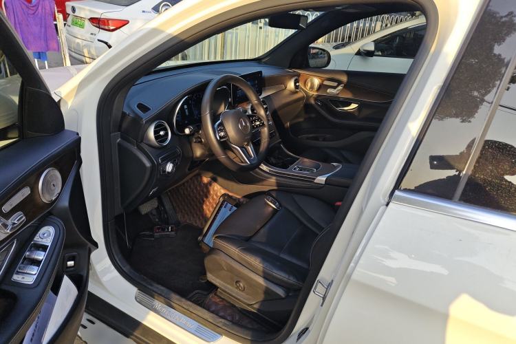 Used Mercedes-Benz GLC 2020 Facelift GLC 300 L 4MATIC Dynamic Edition Left Front Seat