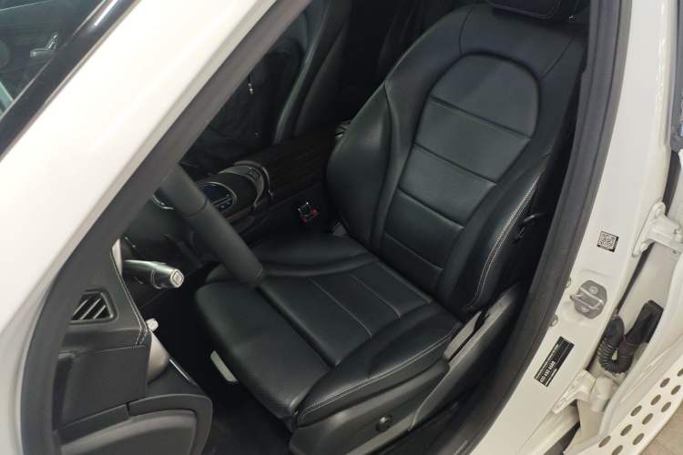 Used Mercedes-Benz GLC 2020 Facelifted GLC 260 L 4MATIC Dynamic Edition Left Front Seat