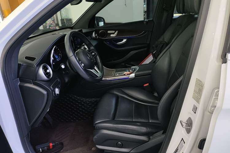 Used Mercedes-Benz GLC 2020 GLC 300 L 4MATIC Dynamic Edition Left Front Seat