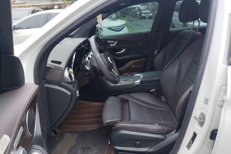 Used Mercedes-Benz GLC 2020 Facelift GLC 300 L 4MATIC Dynamic Edition Left Front Seat