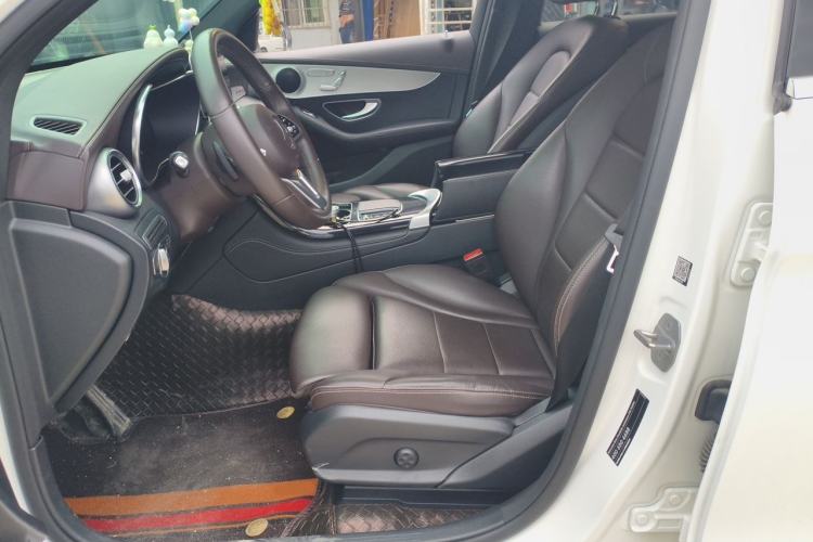 Used Mercedes-Benz GLC 2020 Facelift GLC 260 L 4MATIC Luxury Edition Left Front Seat