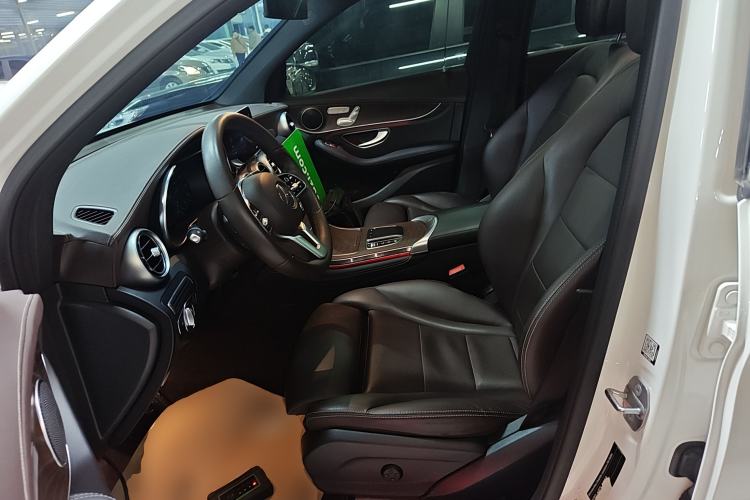 Used Mercedes-Benz GLC 2020 Facelift GLC 260 L 4MATIC Luxury Edition Left Front Seat