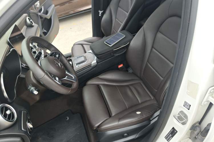 Used Mercedes-Benz GLC 2020 Facelift GLC 260 L 4MATIC Luxury Edition Left Front Seat