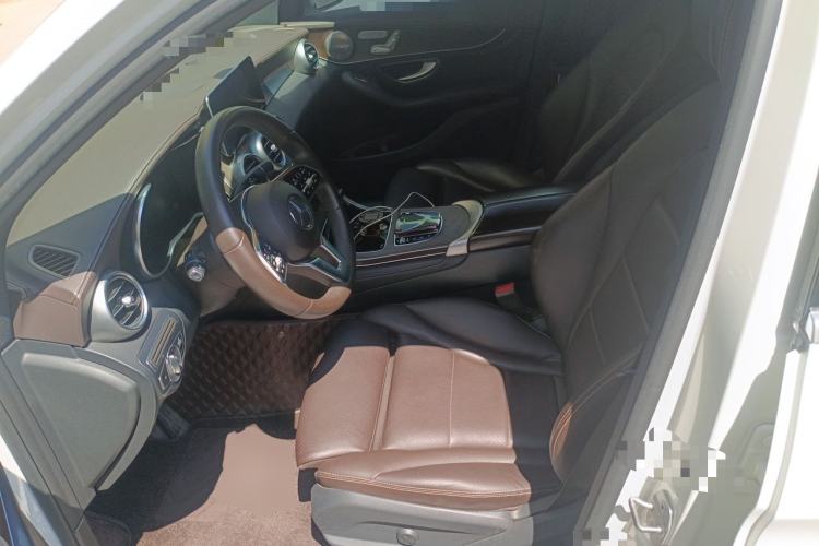 Used Mercedes-Benz GLC 2020 Facelift GLC 260 L 4MATIC Luxury Edition Left Front Seat