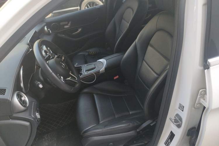 Used Mercedes-Benz GLC 2020 Facelift GLC 260 L 4MATIC Luxury Edition Left Front Seat