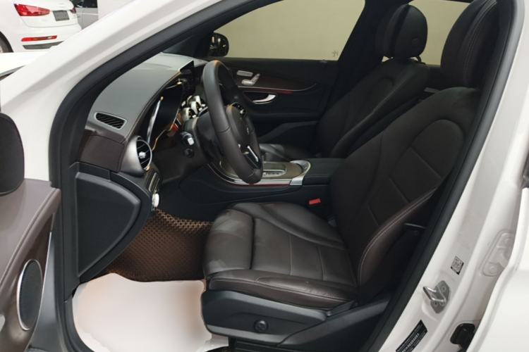 Used Mercedes-Benz GLC 2020 Facelift GLC 300 L 4MATIC Dynamic Edition Left Front Seat