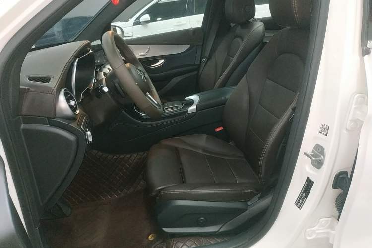 Used Mercedes-Benz GLC 2020 Facelifted GLC 260 L 4MATIC Dynamic Edition Left Front Seat