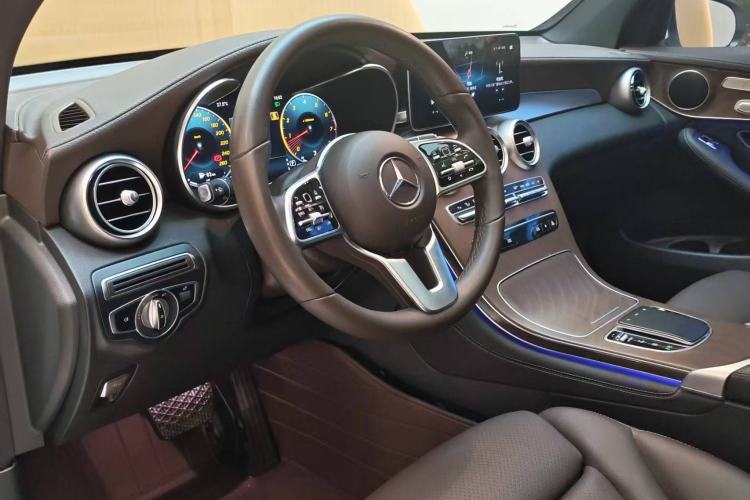 Used Mercedes-Benz GLC 2020 GLC 260 L 4MATIC Luxury Model Left Front Seat