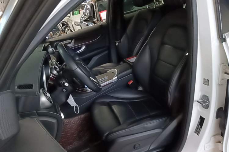 Used Mercedes-Benz GLC 2020 Facelift GLC 300 L 4MATIC Dynamic Edition Left Front Seat