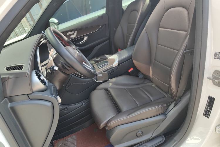 Used Mercedes-Benz GLC 2020 Facelift GLC 260 L 4MATIC Luxury Edition Left Front Seat