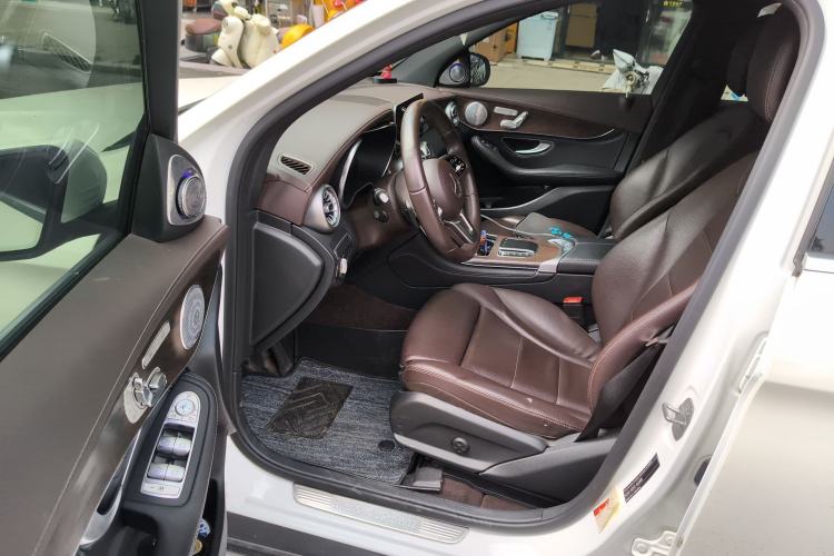Used Mercedes-Benz GLC 2020 Facelift GLC 300 L 4MATIC Dynamic Edition Left Front Seat