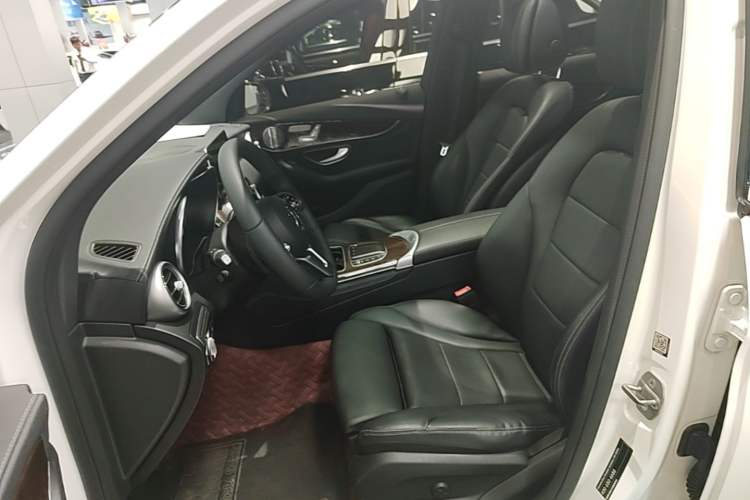 Used Mercedes-Benz GLC 2020 Facelift GLC 300 L 4MATIC Dynamic Edition Left Front Seat