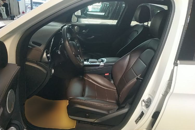 Used Mercedes-Benz GLC 2020 Facelifted GLC 260 L 4MATIC Dynamic Edition Left Front Seat