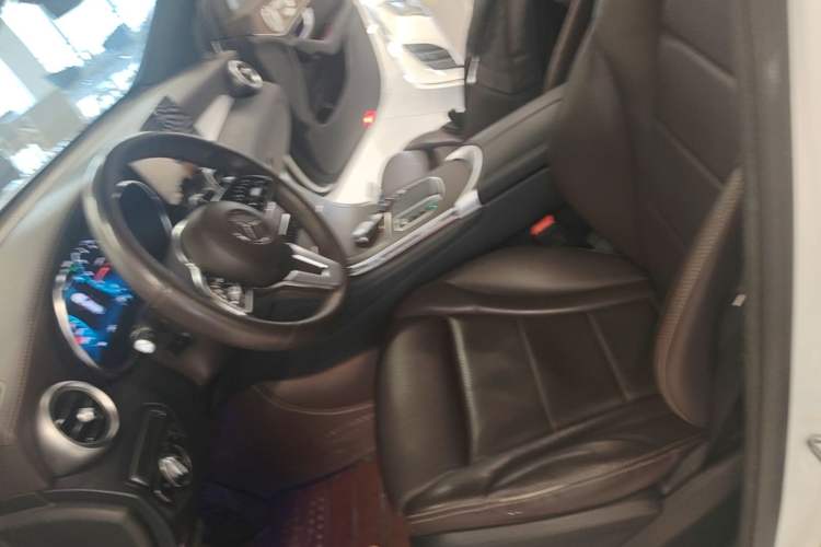 Used Mercedes-Benz GLC 2020 Facelift GLC 300 L 4MATIC Dynamic Edition Left Front Seat