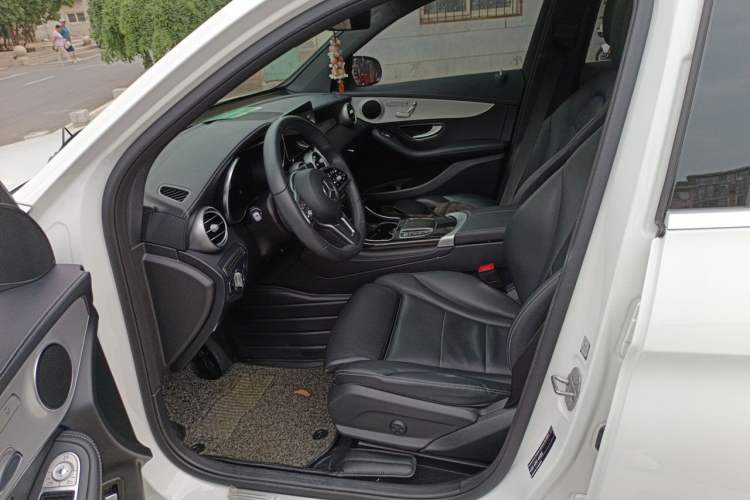 Used Mercedes-Benz GLC 2020 Facelifted GLC 260 L 4MATIC Dynamic Edition Left Front Seat