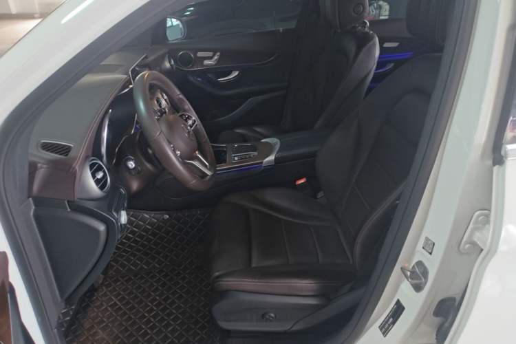 Used Mercedes-Benz GLC 2020 Facelift GLC 300 L 4MATIC Dynamic Edition Left Front Seat