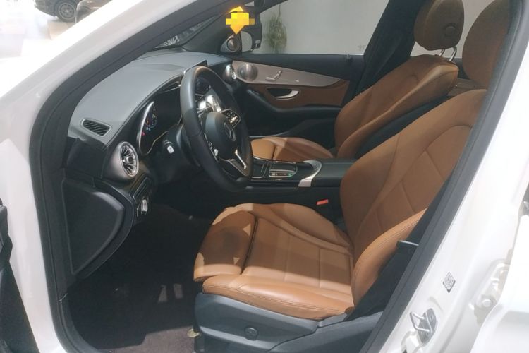 Used Mercedes-Benz GLC 2020 Facelifted GLC 260 L 4MATIC Dynamic Edition Left Front Seat