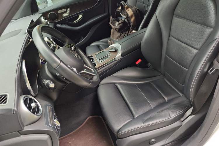 Used Mercedes-Benz GLC 2020 GLC 300 L 4MATIC Dynamic Edition Left Front Seat
