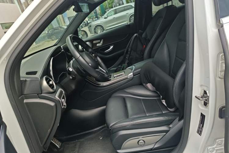 Used Mercedes-Benz GLC 2020 Facelift GLC 300 L 4MATIC Dynamic Edition Left Front Seat