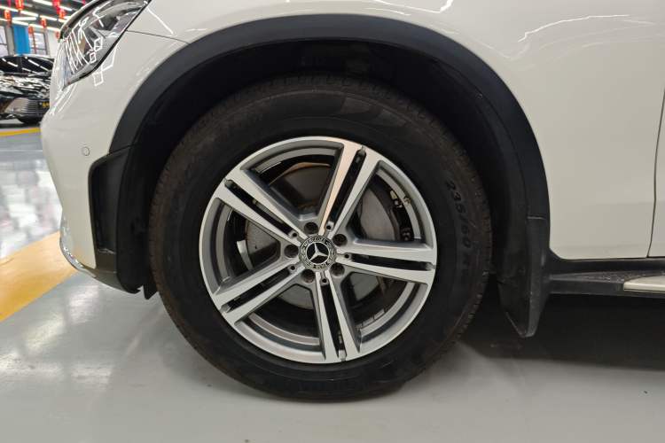 Used Mercedes-Benz GLC 2020 GLC 260 L 4MATIC Luxury Model Left Front Wheel Hub
