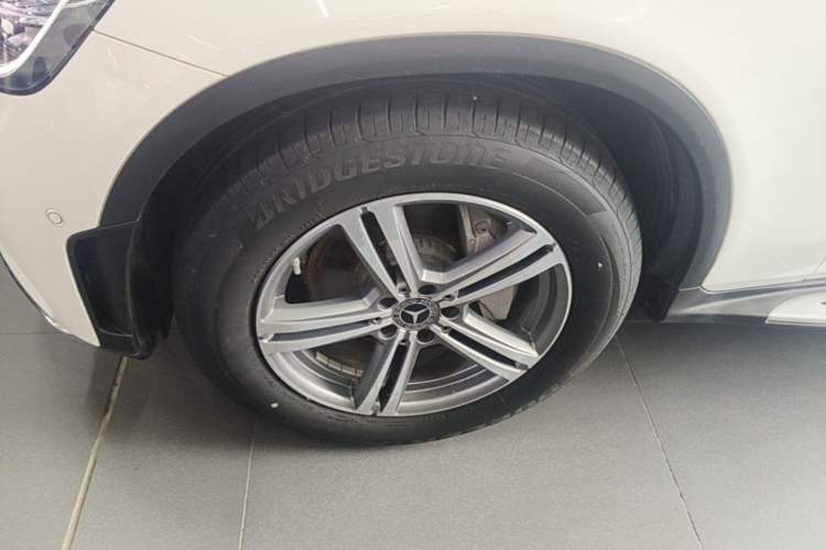 Used Mercedes-Benz GLC 2020 GLC 260 L 4MATIC Luxury Model Left Front Wheel Hub