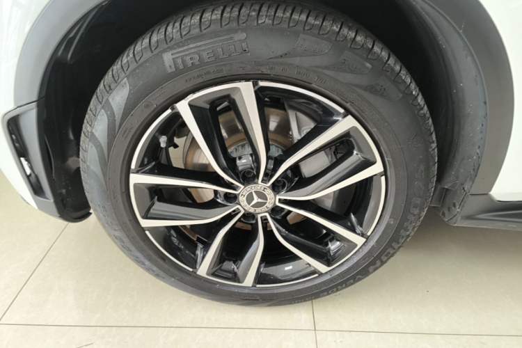 Used Mercedes-Benz GLC 2020 GLC 300 L 4MATIC Dynamic Edition Left Front Wheel Hub