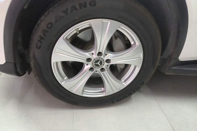 Used Mercedes-Benz GLC 2020 Facelifted GLC 260 L 4MATIC Dynamic Edition Left Front Wheel Hub