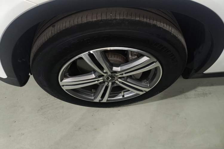 Used Mercedes-Benz GLC 2020 Facelifted GLC 260 L 4MATIC Dynamic Edition Left Front Wheel Hub