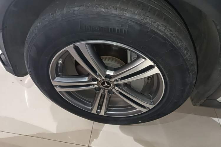 Used Mercedes-Benz GLC 2020 GLC 260 L 4MATIC Luxury Model Left Front Wheel Hub