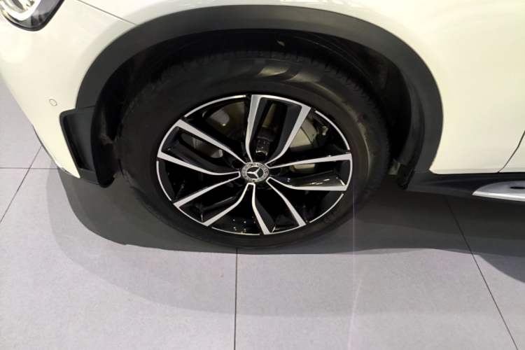 Used Mercedes-Benz GLC 2020 GLC 300 L 4MATIC Dynamic Edition Left Front Wheel Hub