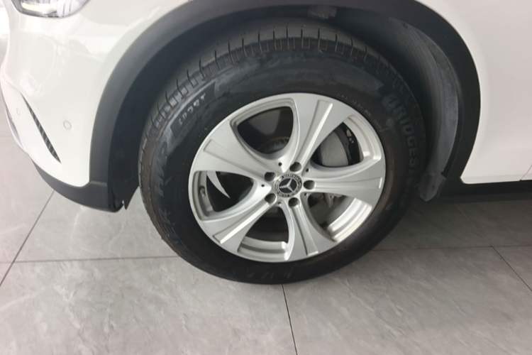 Used Mercedes-Benz GLC 2020 GLC 260 L 4MATIC Dynamic Model Left Front Wheel Hub