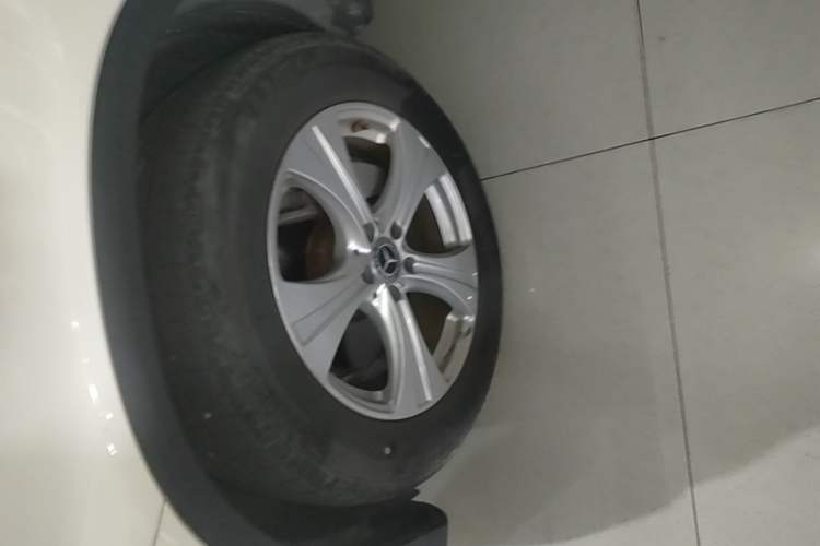 Used Mercedes-Benz GLC 2020 Facelifted GLC 260 L 4MATIC Dynamic Edition Left Front Wheel Hub
