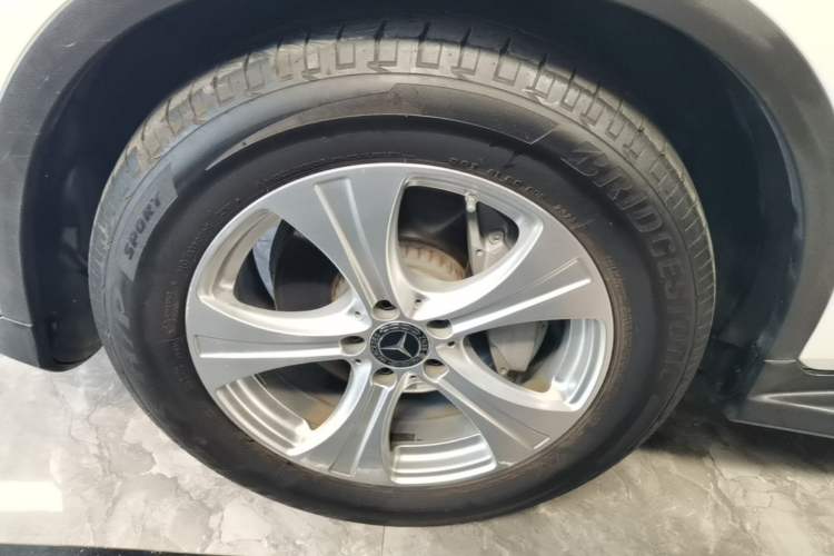 Used Mercedes-Benz GLC 2020 GLC 260 L 4MATIC Dynamic Model Left Front Wheel Hub