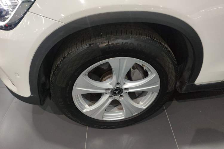 Used Mercedes-Benz GLC 2020 Facelifted GLC 260 L 4MATIC Dynamic Edition Left Front Wheel Hub