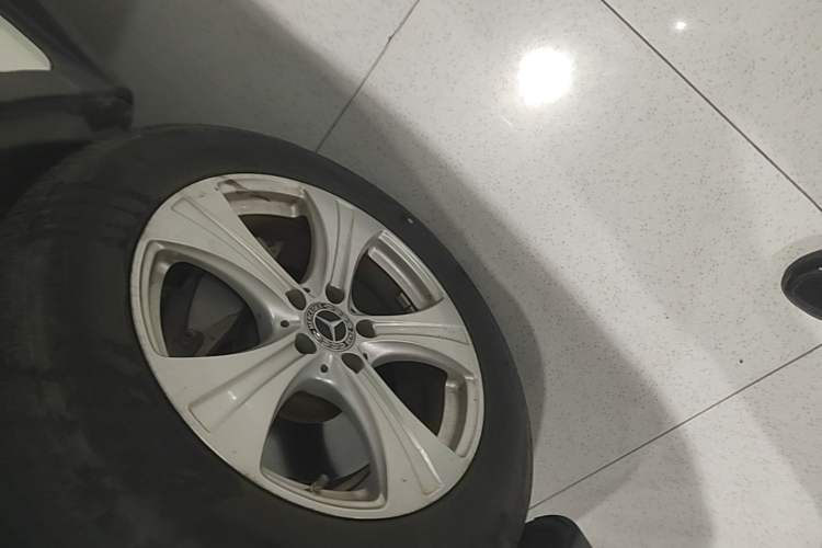 Used Mercedes-Benz GLC 2020 Facelifted GLC 260 L 4MATIC Dynamic Edition Left Front Wheel Hub