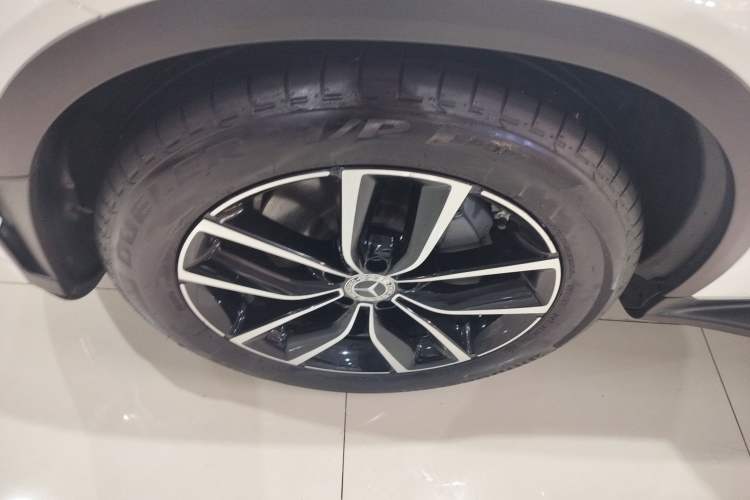 Used Mercedes-Benz GLC 2020 Facelift GLC 300 L 4MATIC Dynamic Edition Left Front Wheel Hub