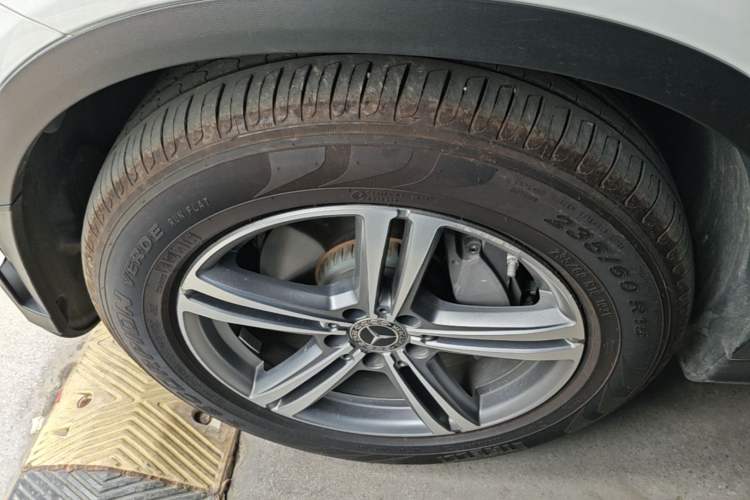 Used Mercedes-Benz GLC 2020 GLC 260 L 4MATIC Luxury Model Left Front Wheel Hub