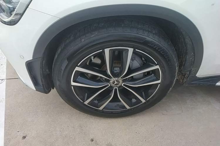 Used Mercedes-Benz GLC 2020 Facelift GLC 300 L 4MATIC Dynamic Edition Left Front Wheel Hub