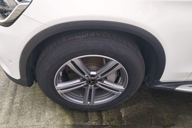 Used Mercedes-Benz GLC 2020 Facelifted GLC 260 L 4MATIC Dynamic Edition Left Front Wheel Hub