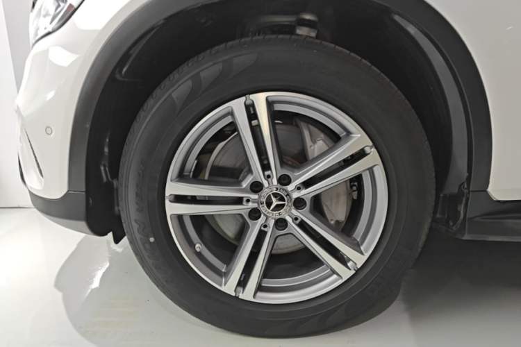 Used Mercedes-Benz GLC 2020 Facelifted GLC 260 L 4MATIC Dynamic Edition Left Front Wheel Hub