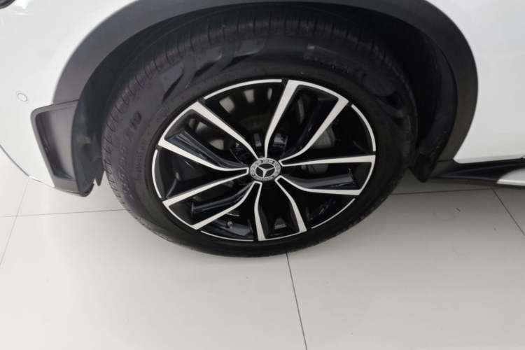 Used Mercedes-Benz GLC 2020 Facelift GLC 300 L 4MATIC Dynamic Edition Left Front Wheel Hub