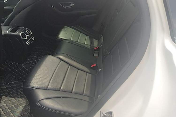 Used Mercedes-Benz GLC 2020 Facelift GLC 260 L 4MATIC Luxury Edition Left Rear Seat