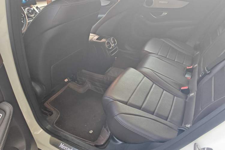 Used Mercedes-Benz GLC 2020 GLC 260 L 4MATIC Dynamic Model Left Rear Seat